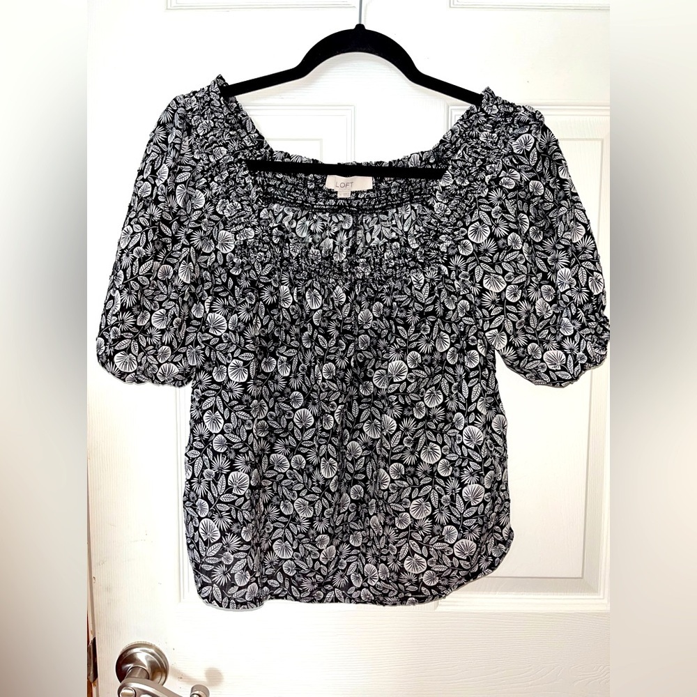 LOFT Square Neck Monochrome Floral Blouse Medium